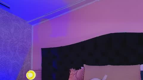 Julieta  online show from May 25, 12:04 pm