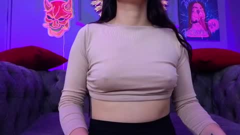 Snapshot of julieta_russell chatting on December 27, 11:39 am Julieta online show from December 27, 11:39 am