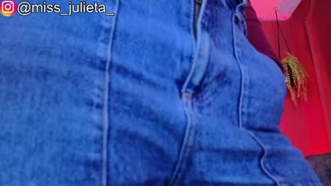  Julieta  online show from June 2, 11:44 am