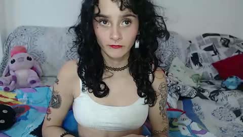 Snapshot of julietajaguar chatting on January 7, 2:08 pm Julieta Jaguar online show from January 7, 2:08 pm