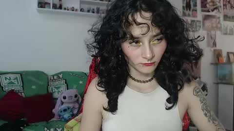 Snapshot of julietajaguar chatting on December 12, 2:11 pm Julieta Jaguar online show from December 12, 2:11 pm