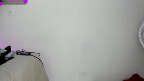 julietakane online show from July 7, 9:06 pm