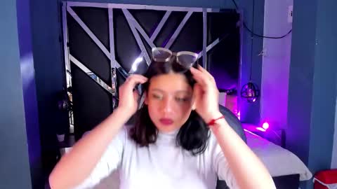 Julieth  online show from October 2, 9:09 pm