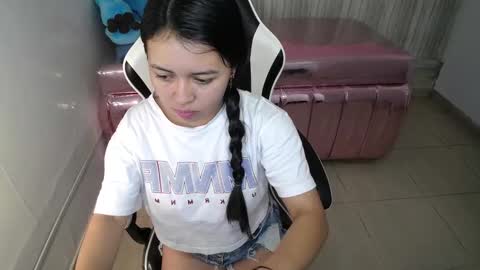 julietha_dior_t online show from November 18, 2:45 am