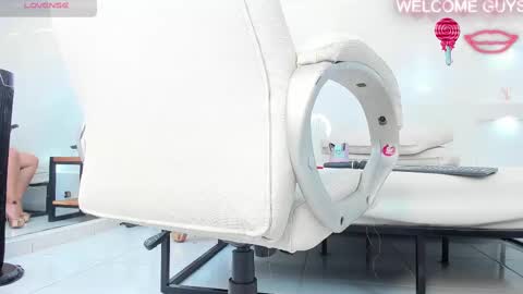 Julietha online show from February 20, 1:36 am