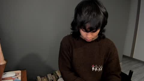 juliethkain online show from December 10, 11:30 pm