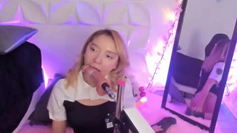 Julieth online show from November 26, 9:16 pm