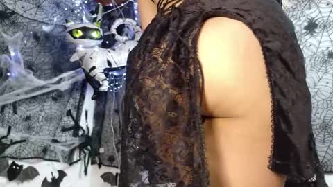 Julietta Jackson online show from October 16, 7:05 pm