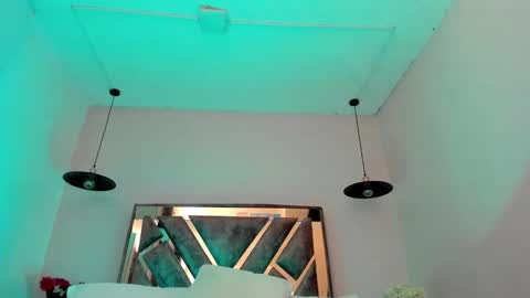 juli  online show from March 28, 7:57 pm