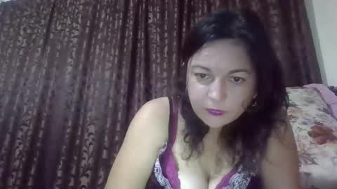Caitlyn online show from October 17, 9:51 pm