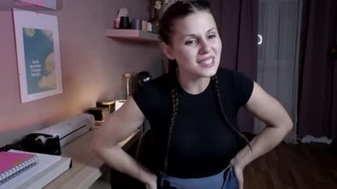 Snapshot of just_honey4u chatting on September 19, 8:41 pm just_honey4u online show from September 19, 8:41 pm