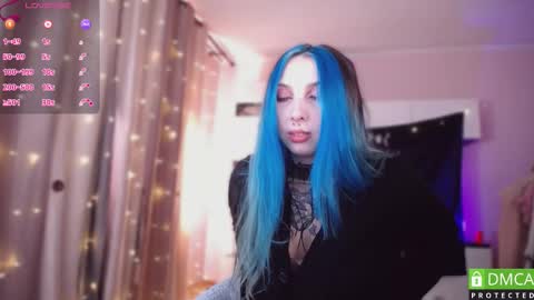 justmeowgirl online show from November 17, 4:46 am