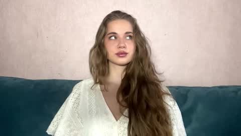 Melissa online show from March 25, 6:16 am