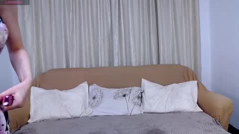 Kaila Lewis online show from November 11, 6:27 pm