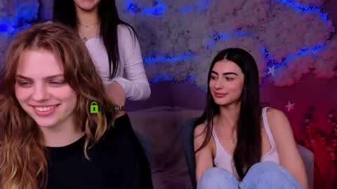 Kaisy online show from April 20, 3:04 pm