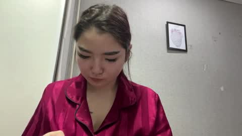 Sakura online show from April 10, 3:18 pm