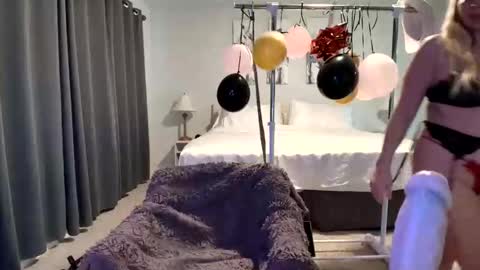 Kaliii jones online show from January 5, 5:27 pm