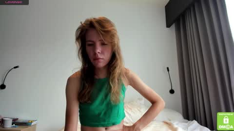 Kalisee  online show from March 31, 5:40 am