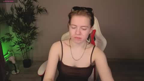 karen_mist online show from June 2, 1:17 am