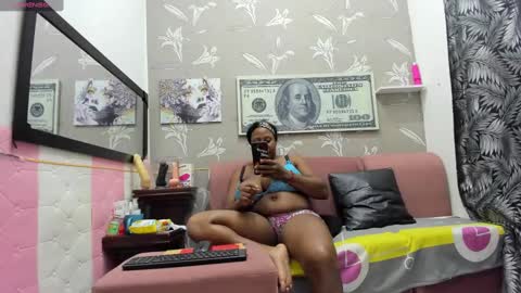 Karen online show from February 27, 9:04 pm