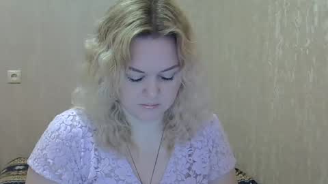 karennelsonx online show from February 13, 12:00 pm