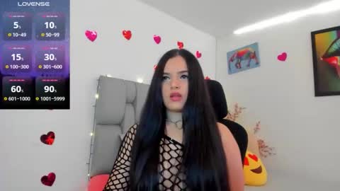 Karin    online show from April 13, 2:35 am