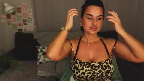 your naughty Karina online show from December 20, 1:53 am