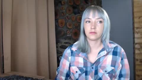 karina online show from December 19, 5:43 am