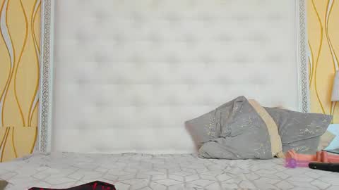 KARISSIA online show from November 20, 8:37 am