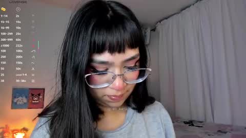 Ill be on at sunday see u Lynn  Could u help me to reach 100 Thmbs upp plssss   Independent girl 3 online show from February 10, 2:30 am