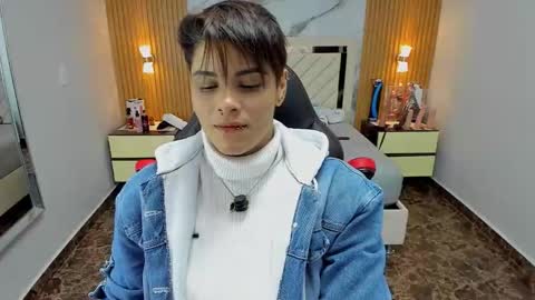 Karoll online show from November 13, 7:57 pm