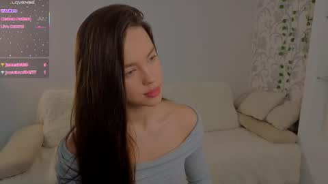 Molly online show from April 11, 6:30 am