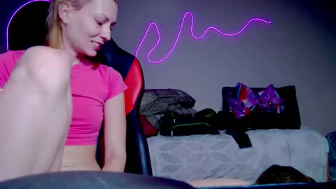 karoline121 online show from October 11, 9:39 pm