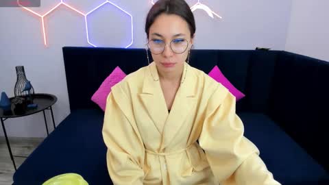 kat__cat online show from November 3, 1:20 am