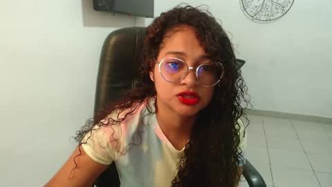 danna online show from March 7, 4:25 pm