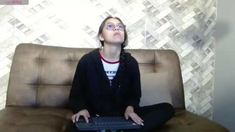 Katalina online show from June 3, 6:57 pm