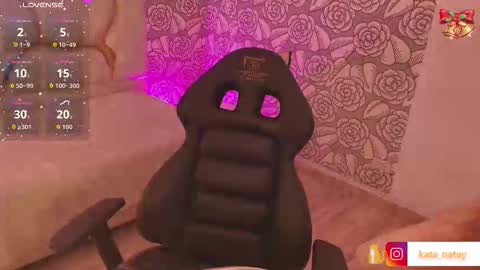 katana_tay online show from December 5, 11:55 am