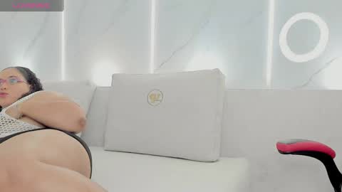 kate bould online show from April 14, 3:39 am