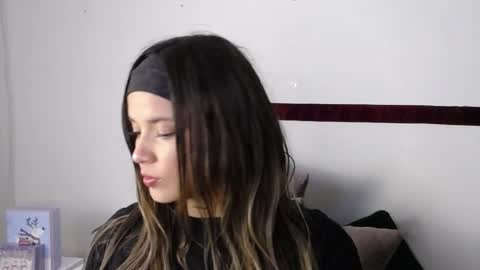 Help me with rate thanks  online show from December 27, 4:15 am