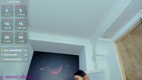 KateMoorex online show from October 21, 1:15 pm