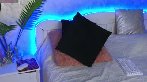 KateyRiva online show from November 29, 7:29 pm