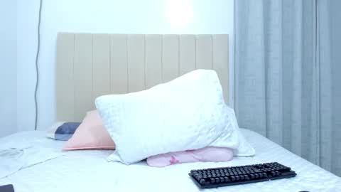 kathe online show from December 17, 10:19 am