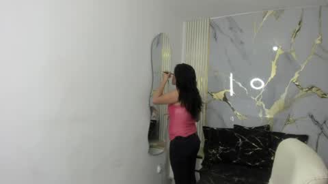 Paola online show from April 17, 12:51 pm