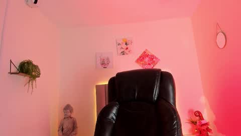 Katia  online show from January 7, 5:49 pm