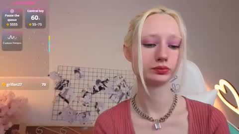 Katia  online show from March 3, 7:25 am