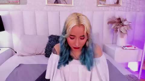 katia sofia cuper online show from March 27, 5:42 am