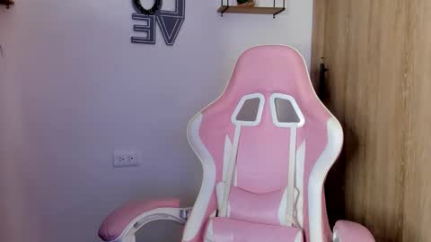 Katie online show from November 21, 10:56 pm