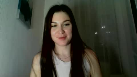 katie_foxi online show from December 22, 7:50 pm