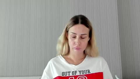 Katie online show from June 15, 4:34 am
