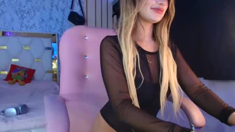 Snapshot of katleen_v chatting on September 16, 10:34 am Katleen. online show from September 16, 10:34 am